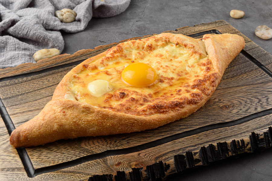 Хачапури по-аджарски