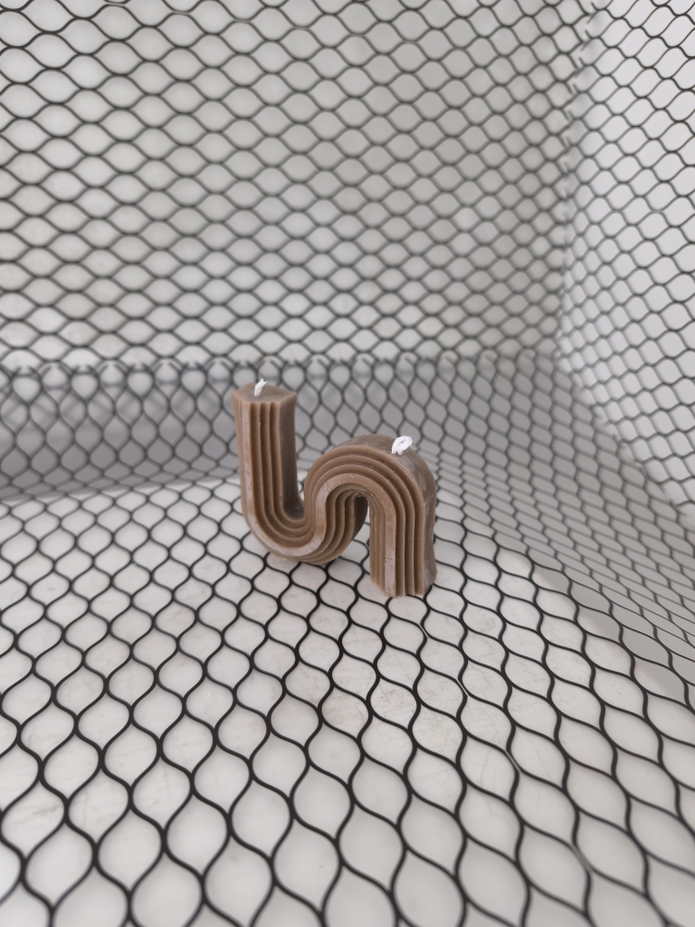 Свеча "Дуга" из пчелиного воска