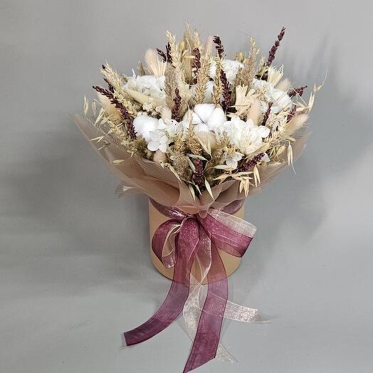 Коробка с хлопком и лавандой