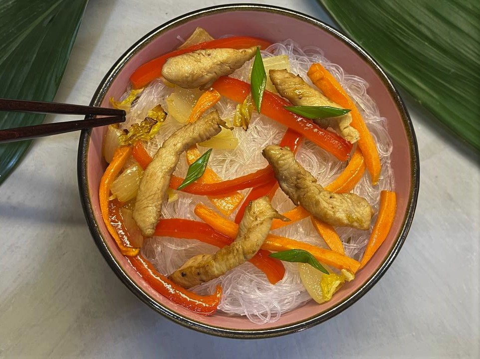 Фунчоза с курицей
