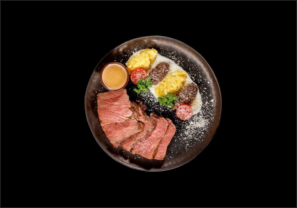 Ростбиф с картофельным орзотто и грибной икрой