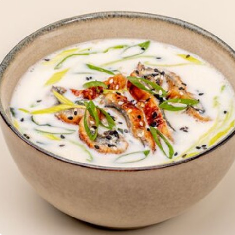 Сливочный суп с угрем