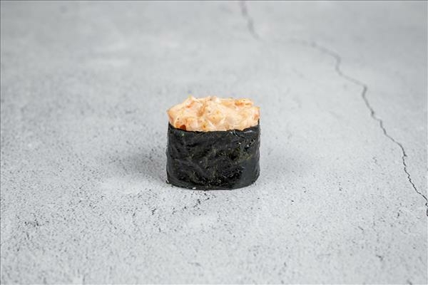 Гункан с лососем