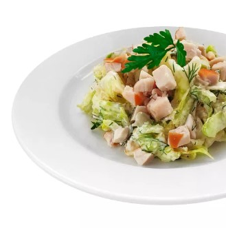 Салат с копченой курицей и сельдереем