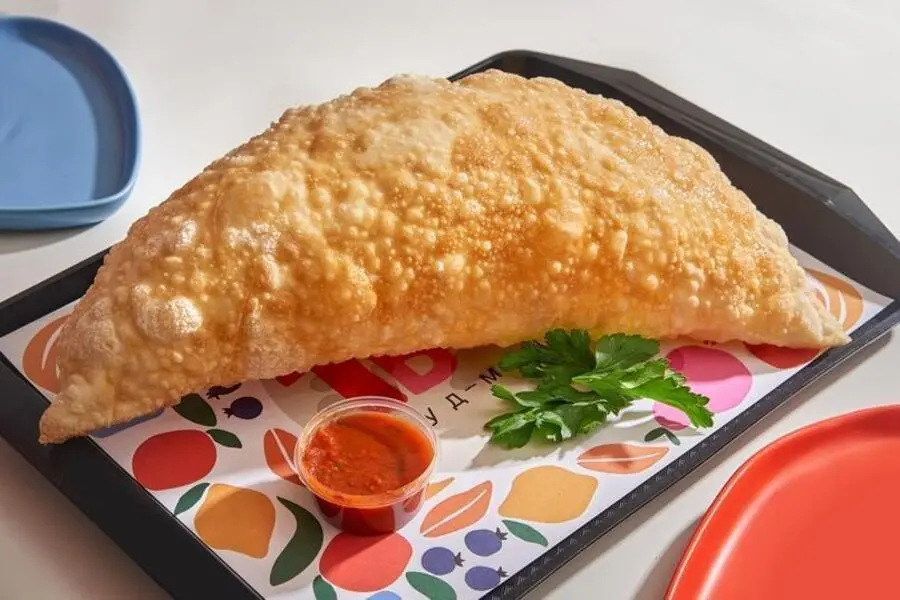 Чебурек с сыром