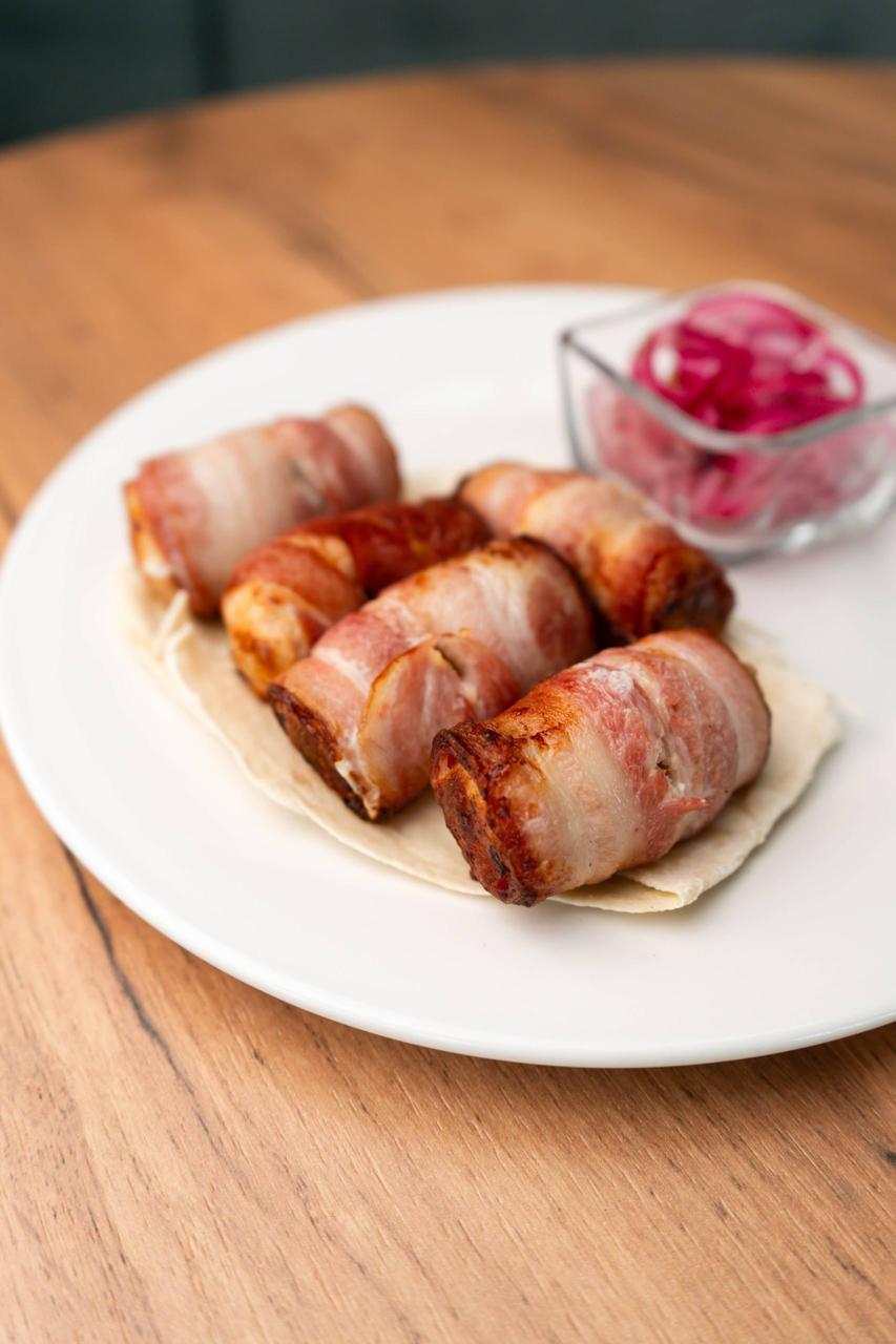 Люля куриный в беконе