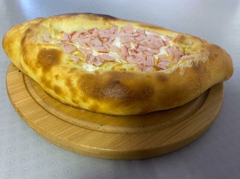 Аджарский хачапури с беконом
