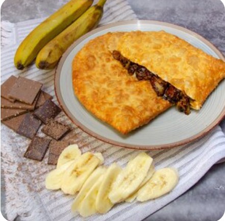 Чебурек с бананом и шоколадом
