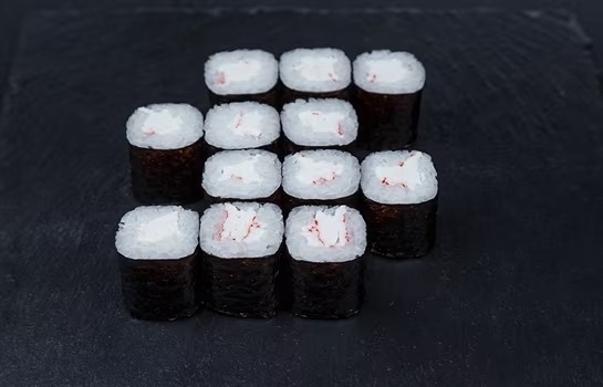 Маки со снежным крабом