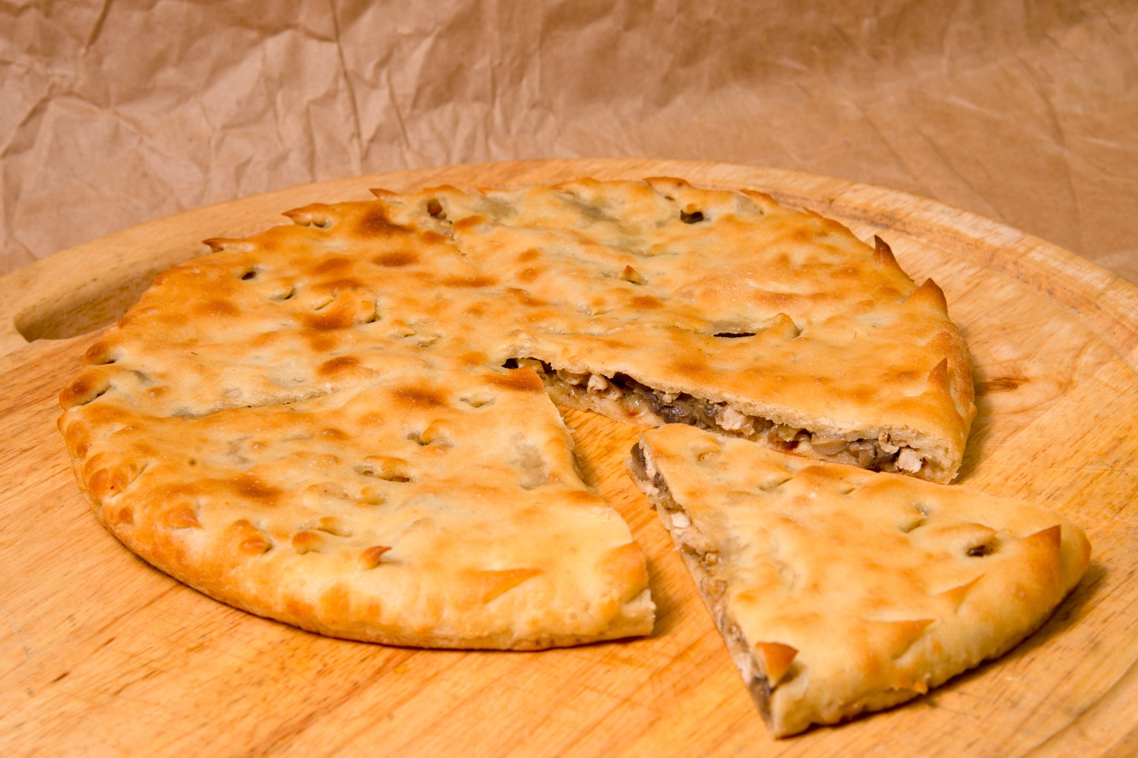 Пирог с курицей и грибами