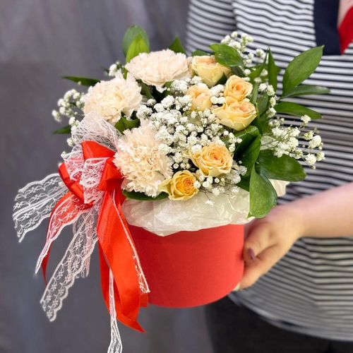 Букет цветов в коробке и губке (к1961)