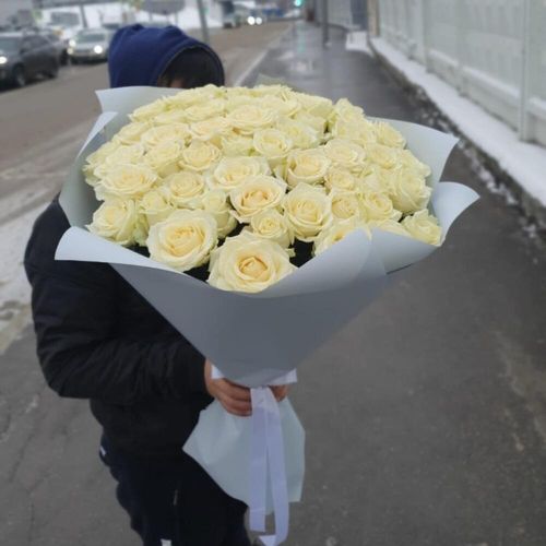 Классический букет 51 белой розы