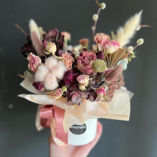 Коробочка с сухоцветами