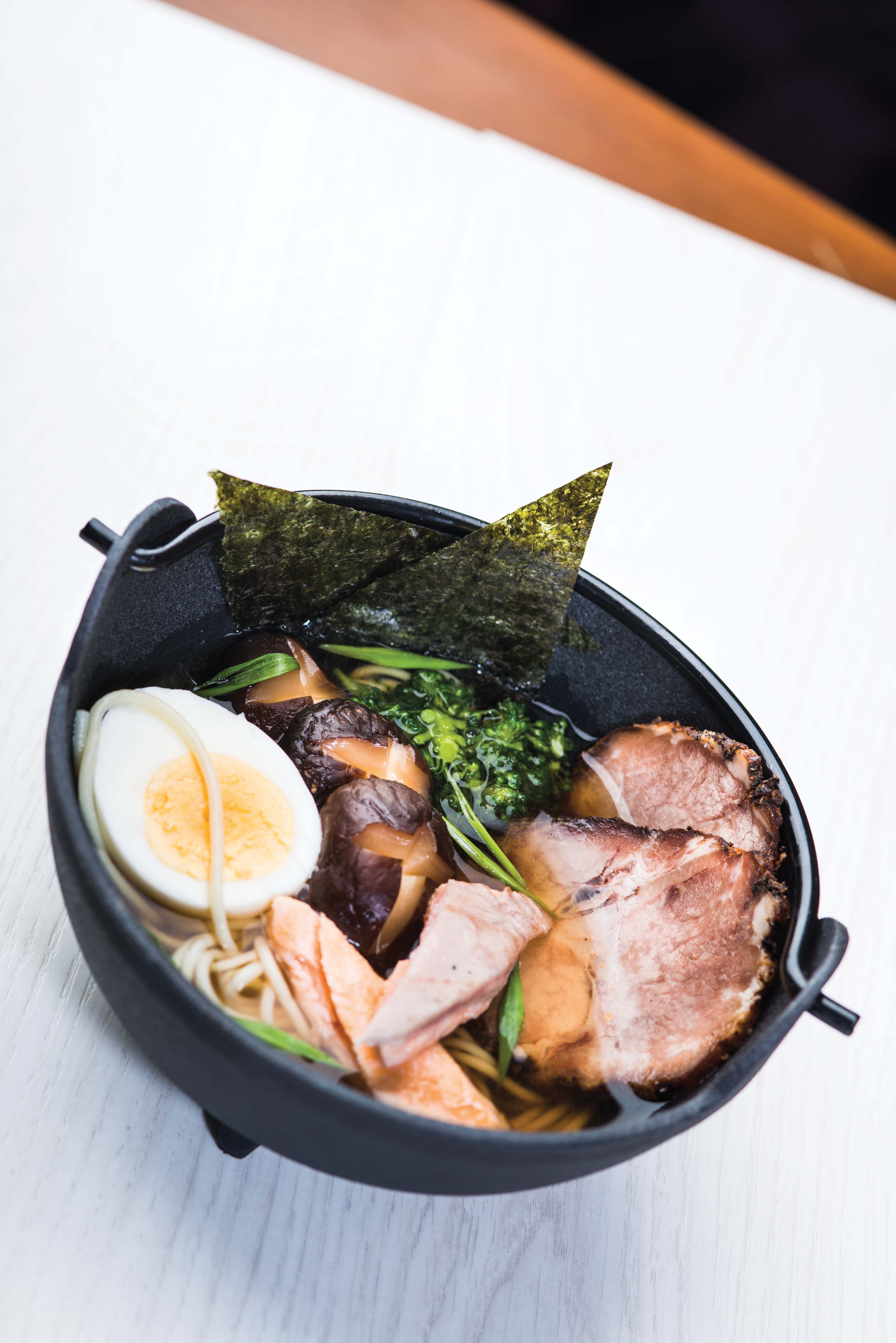 Суп лапша со свининой