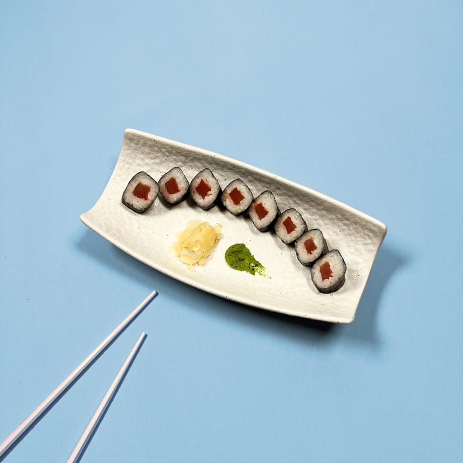 Маки с тунцом