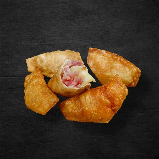 Мини - чебуреки с ветчиной и сыром