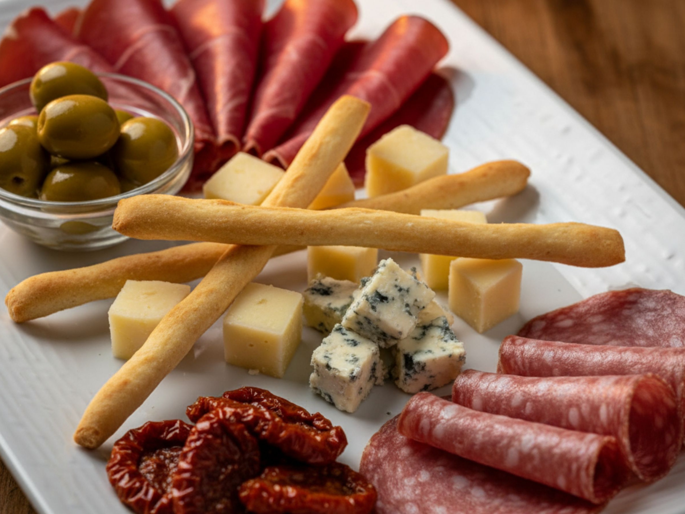 Антипасти (деликатесное ассорти)