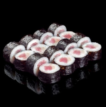 Хосомаки с тунцом и угрем