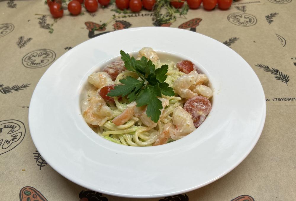Паста Фетучини с креветкой и кабачками