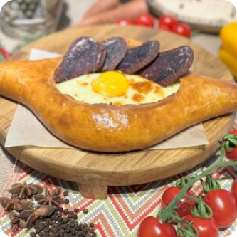 Хачапури с бастурмой