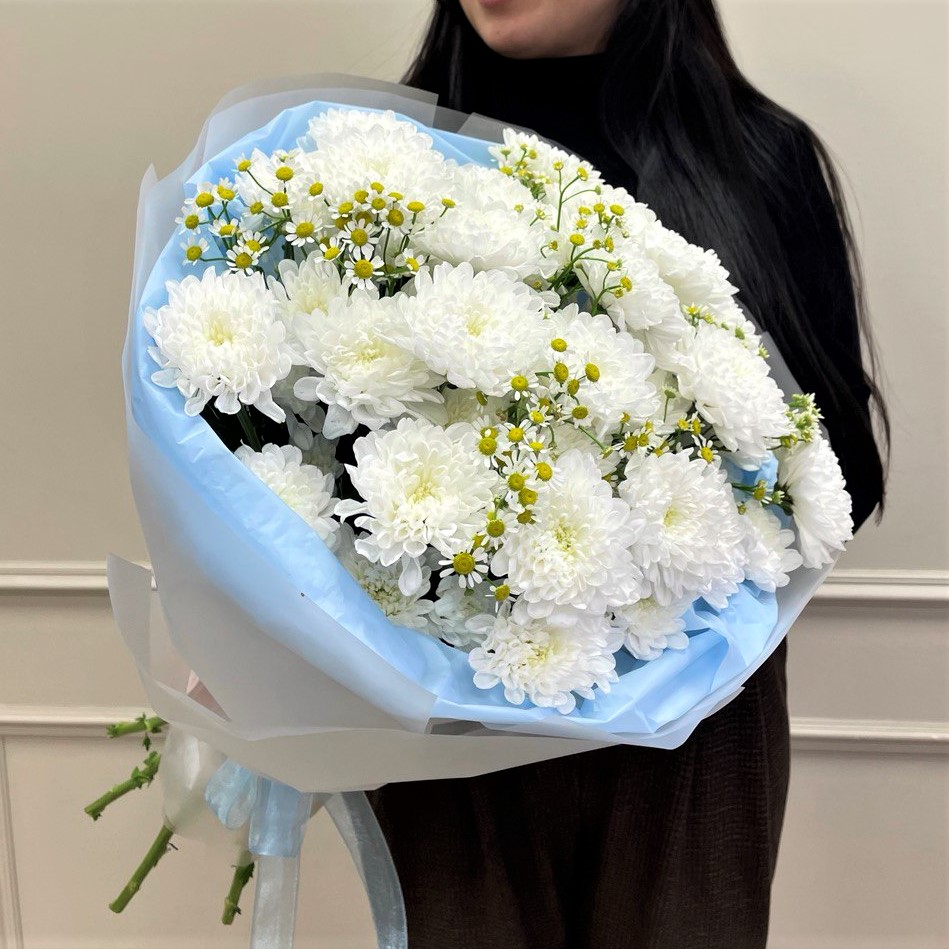 Букет из 7 Хризантем с танацетумом