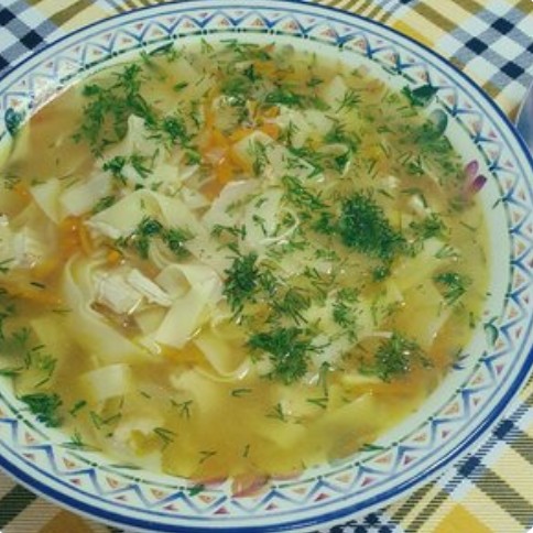 Куриный суп с домашней лапшой