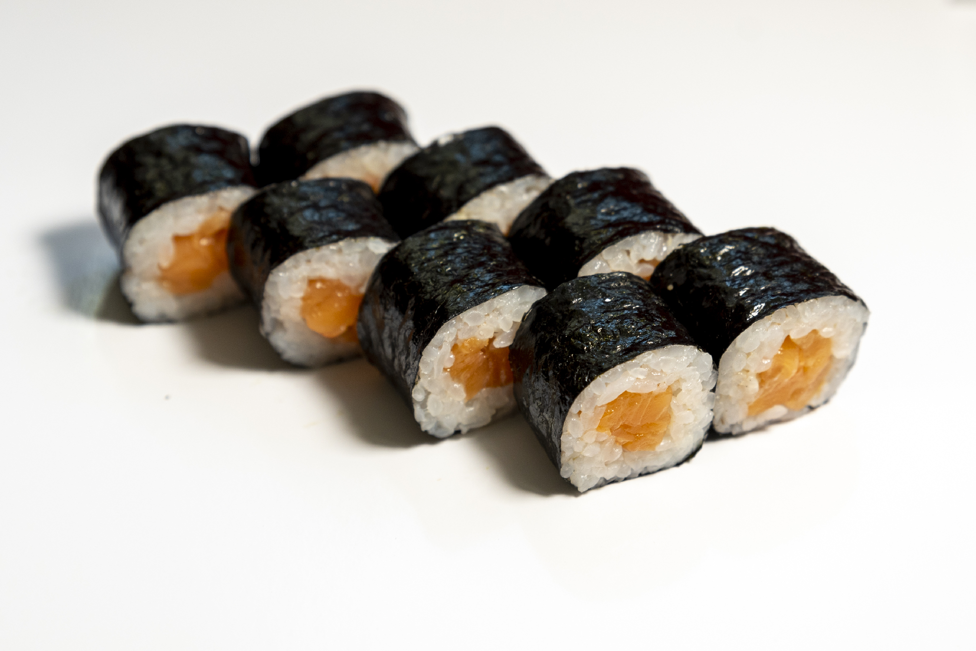 Холодные роллы Лосось