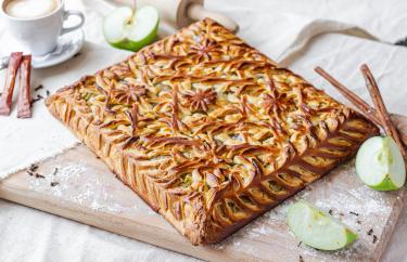 Пирог с печёными яблоками 2кг