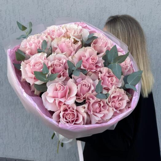 Французкие розы с эвкалиптом 