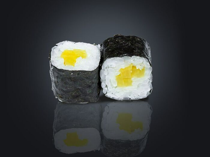 Маки ролл с такуаном