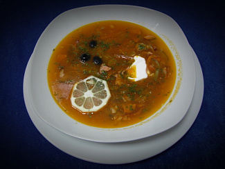 Солянка сборная мясная