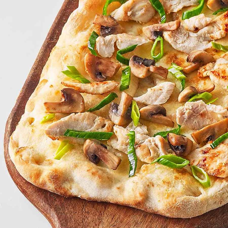 Пицца Жюльен с курицей
