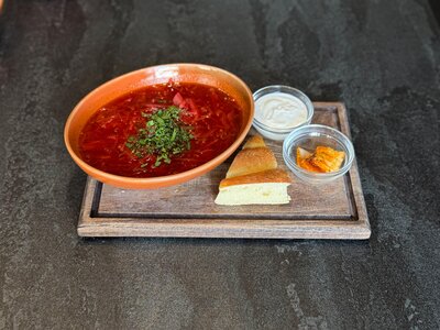 Борщ красный