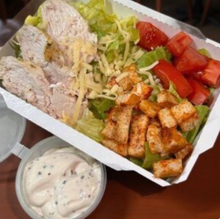 Салат Цезарь с курочкой