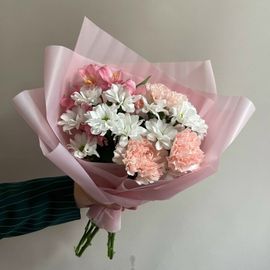 Букет "Стойкий микс" размер М