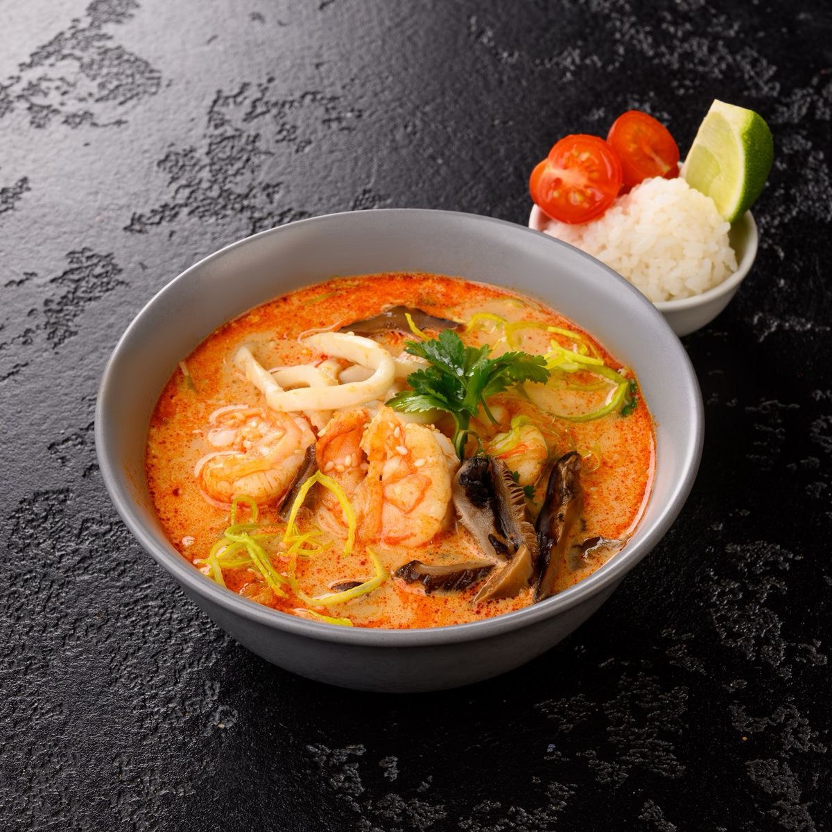 Том Ям с морепродуктами