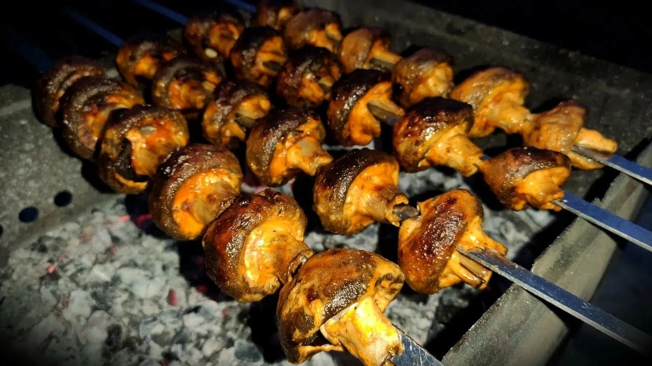 Шампиньоны на мангале