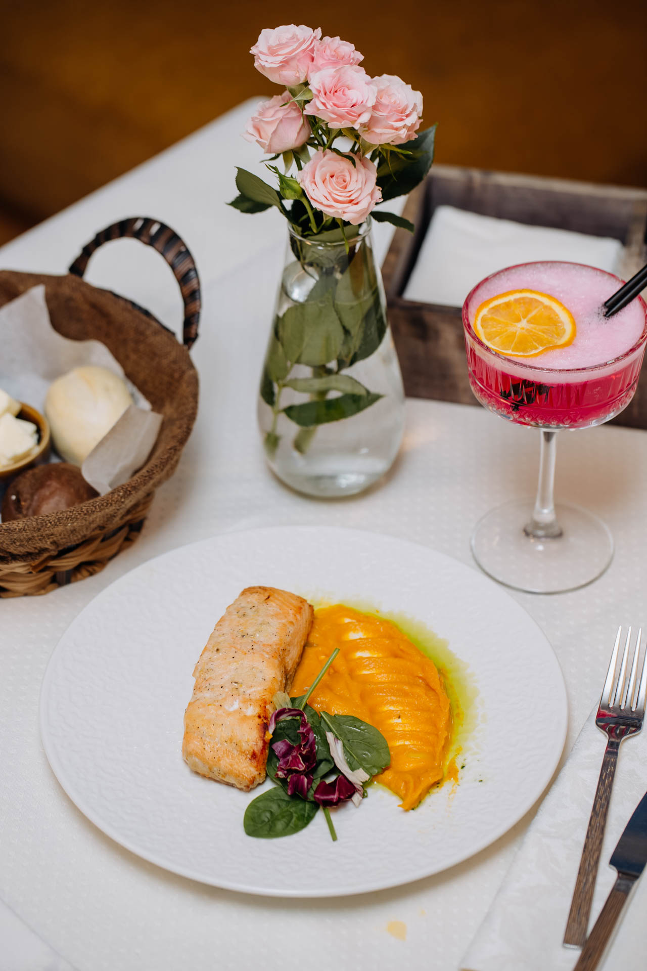 Лосось запеченный с тыквенным кремом