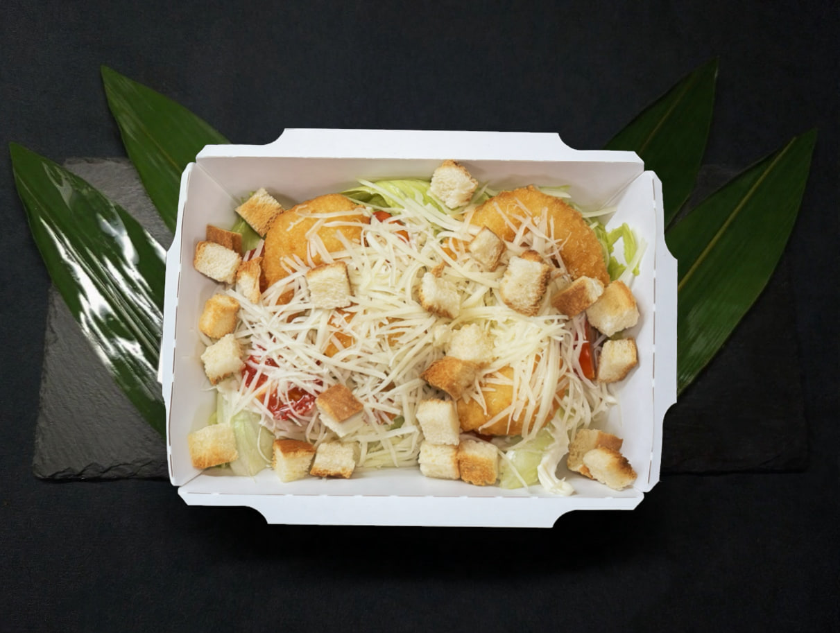 Салат Цезарь с креветкой темпура