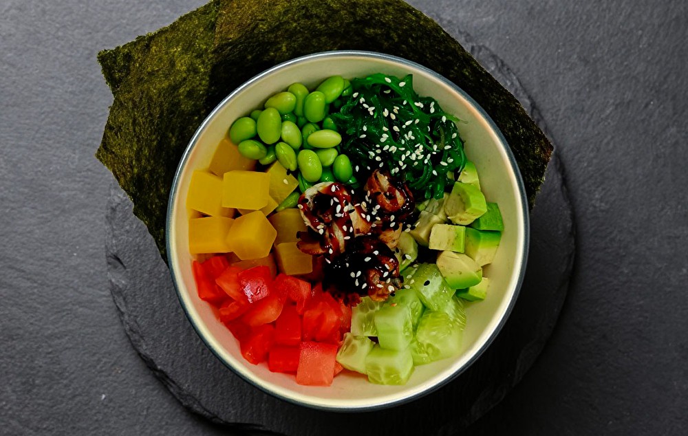 Поке с угрём