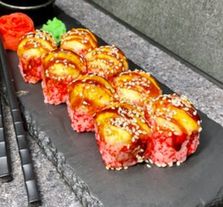 Запеченый с курицей в икре