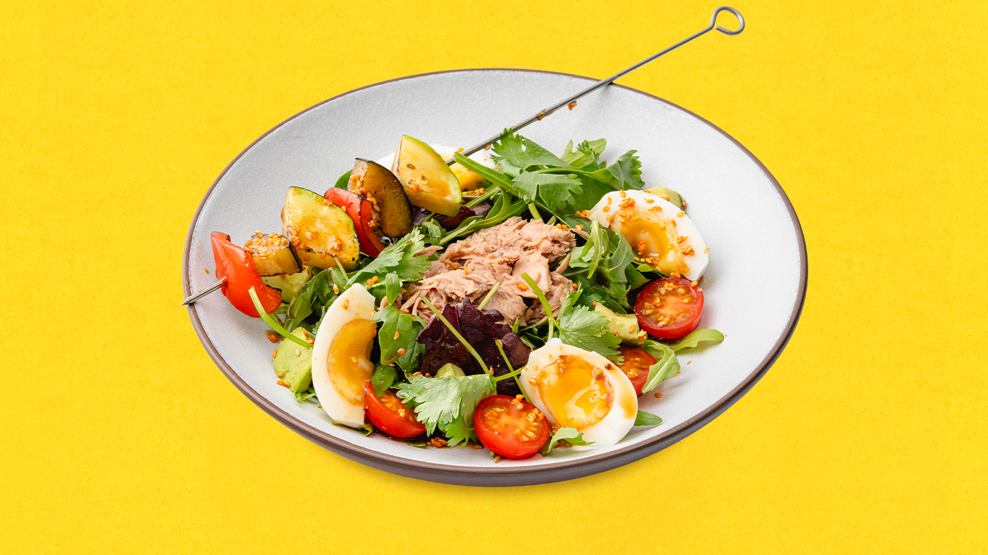 Салат с тунцом