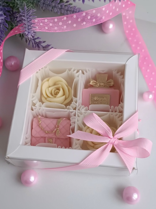 Набор 4 конфеты