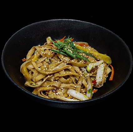 Удон с овощами в фирменном соусе