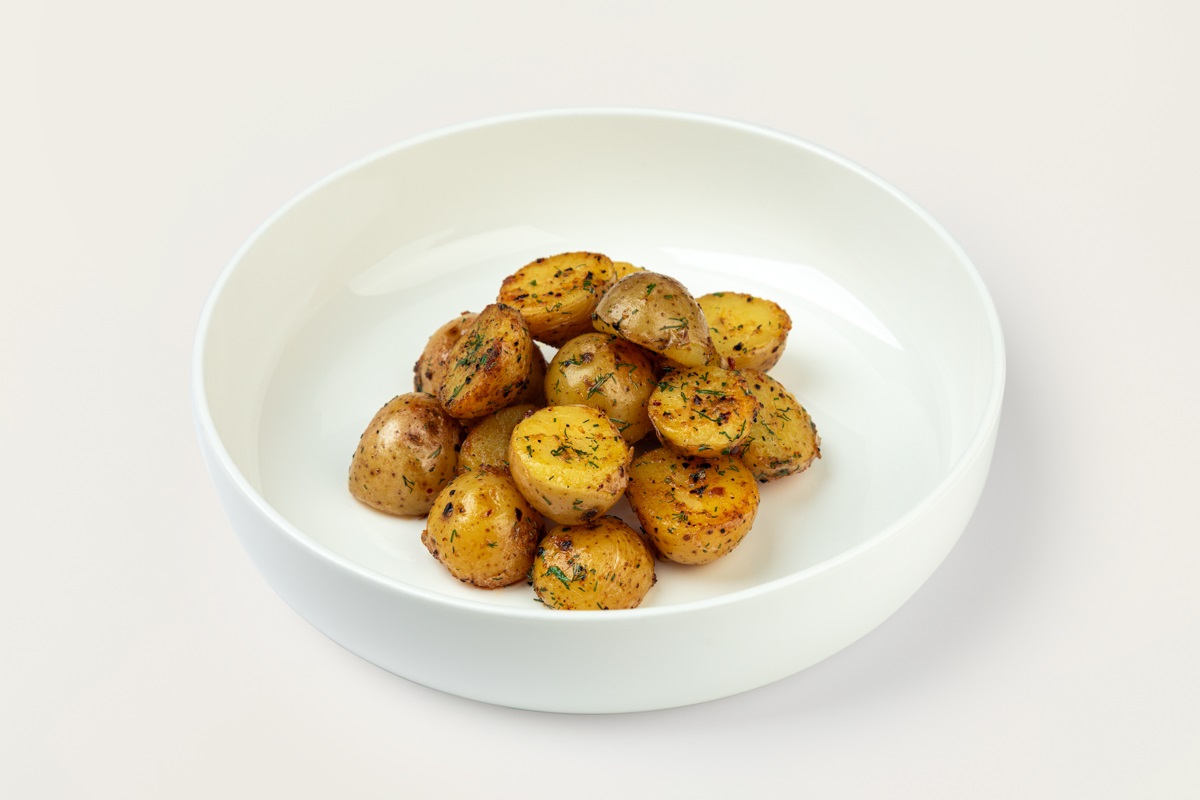 Молодой картофель с думбой