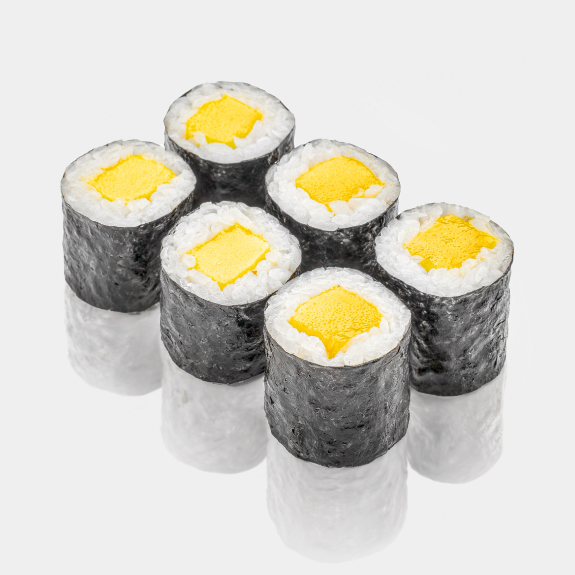Маки с манго