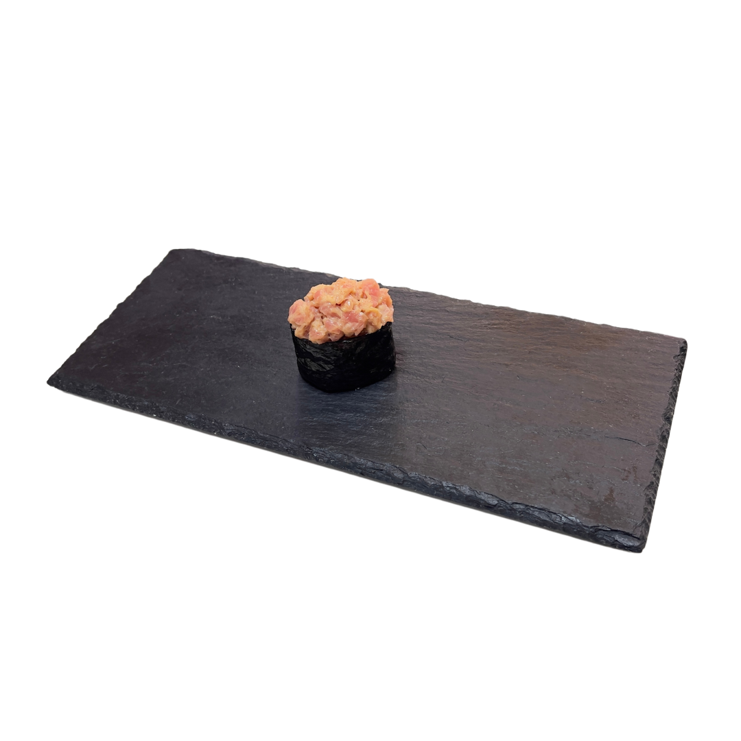 Гункан с острым тунцом