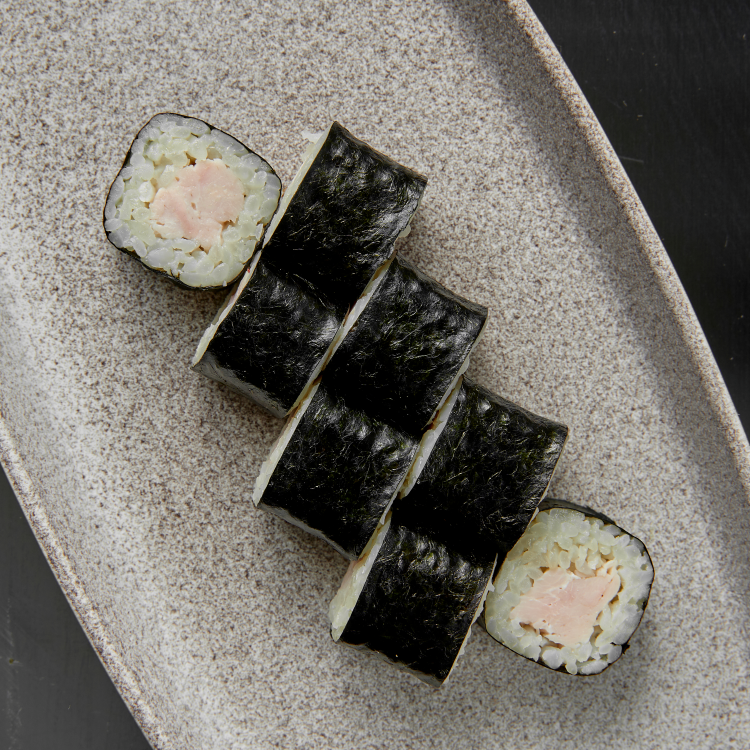 Маки с курицей