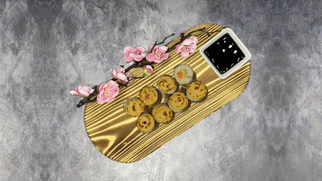 Макий с лососем (пармезан)