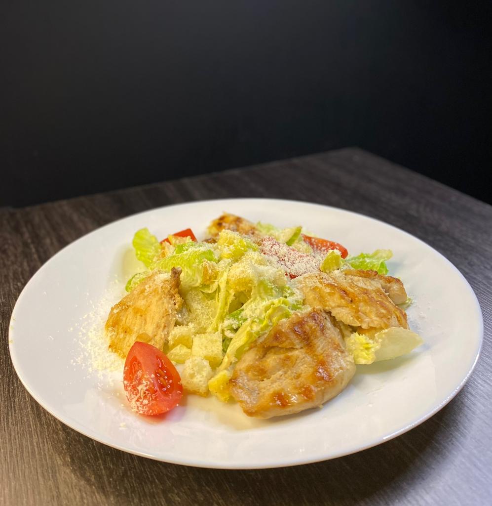 Салат Цезарь с Курицей